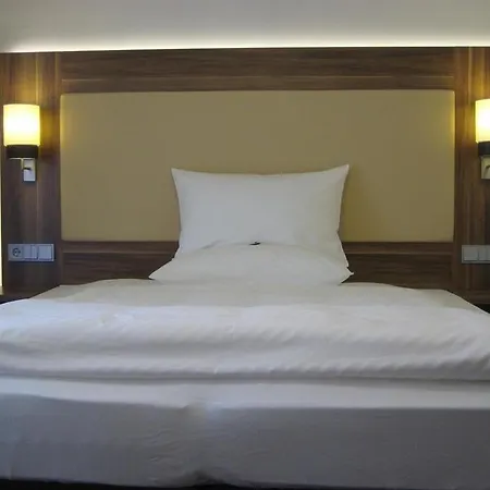 Wohlfuehl-hotel Neu 4*