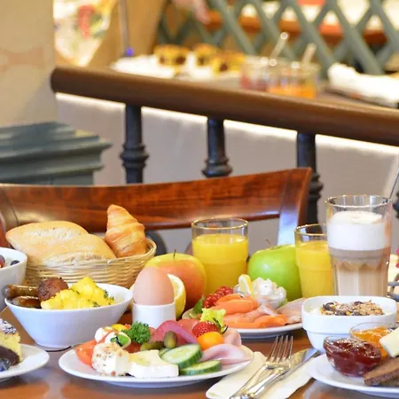 Wohlfuehl-hotel Neu 4* Heidelberg